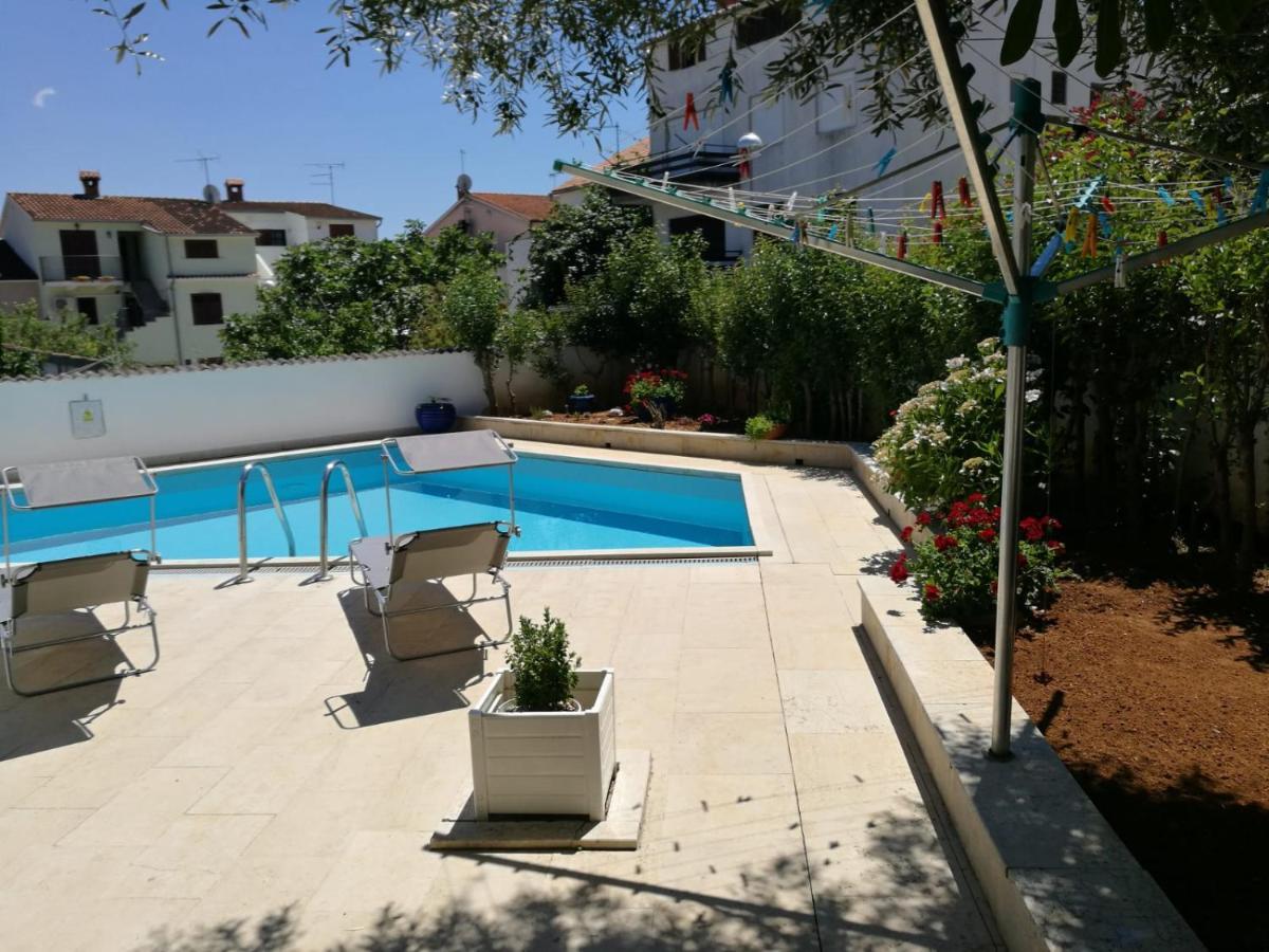 Ferienhaus Bozena Appartment 1 Врсар Экстерьер фото